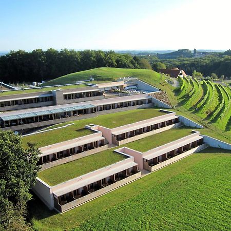 Genusshotel Riegersburg Bagian luar foto
