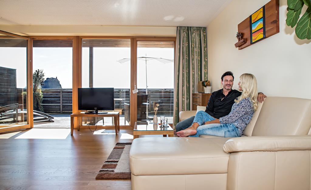Genusshotel Riegersburg Bagian luar foto