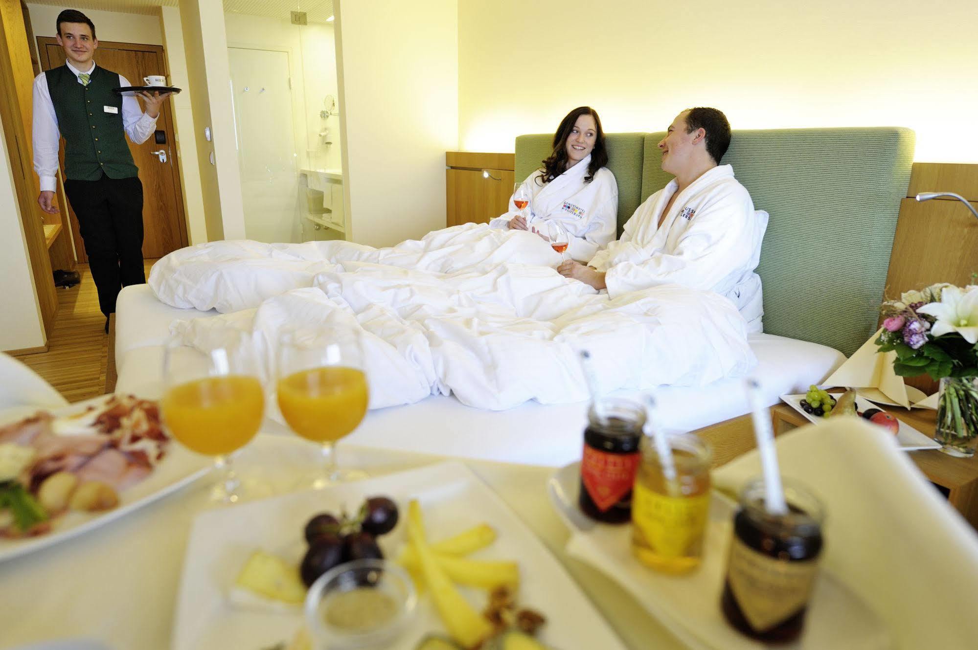 Genusshotel Riegersburg Bagian luar foto
