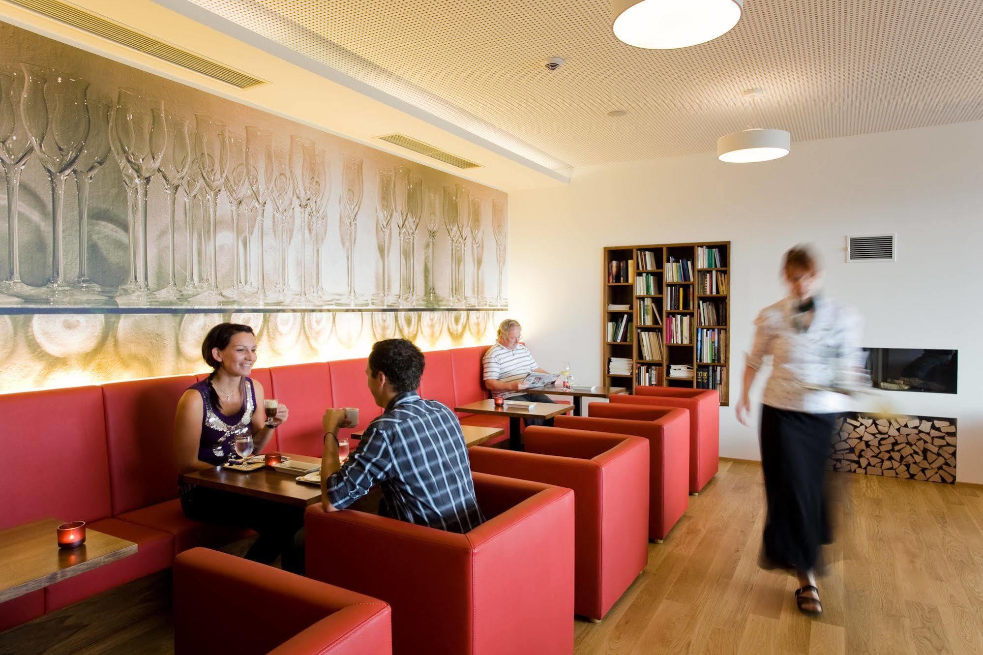 Genusshotel Riegersburg Bagian luar foto